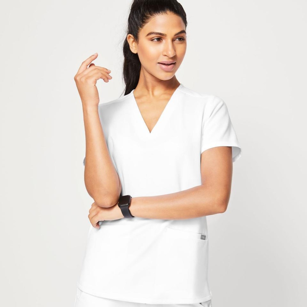 NWT WHITE Figs Top